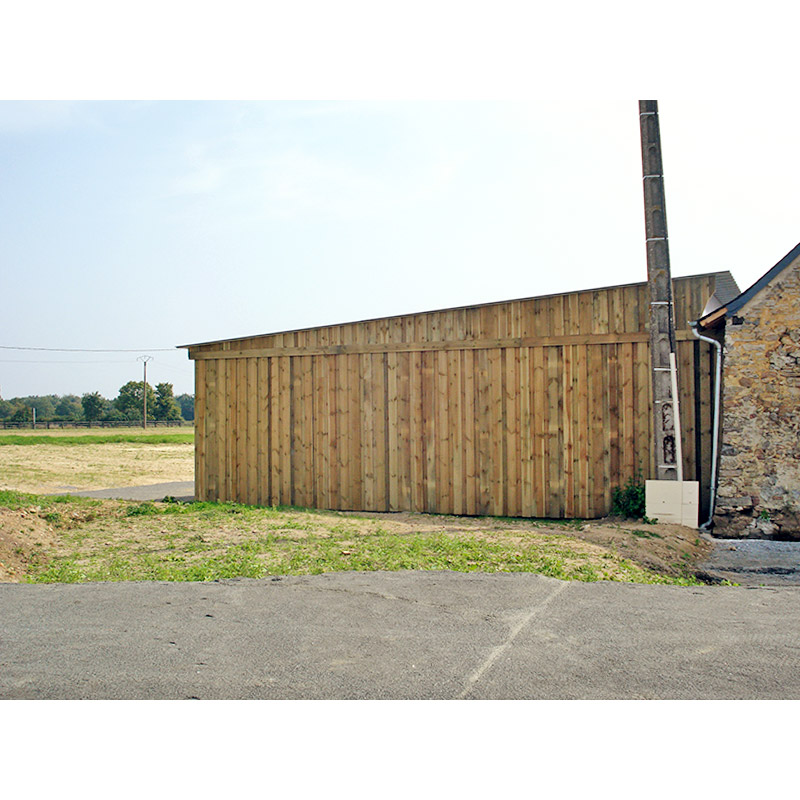 Hangar de stockage pour matériel et fourrage