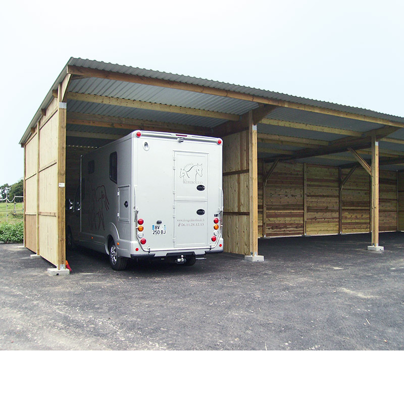 Hangar de stockage pour matériel et fourrage