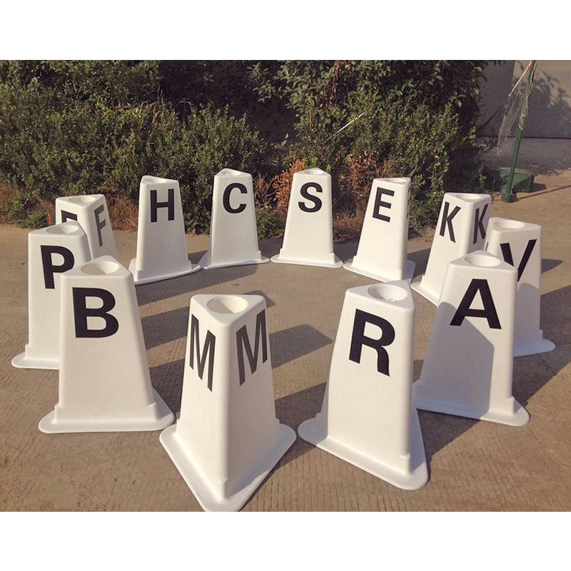 Plots de dressage - Lettres adhésives