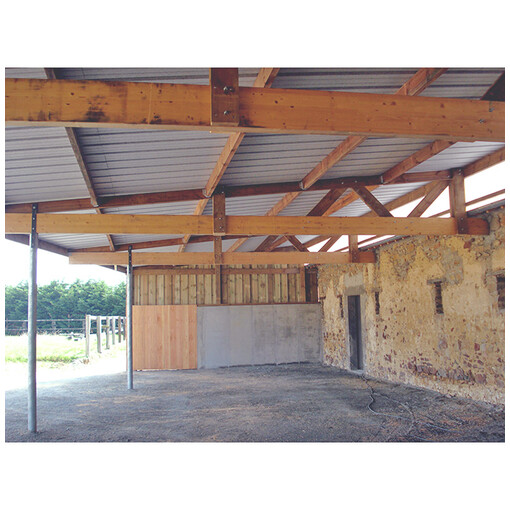 Hangar de stockage pour matériel et fourrage