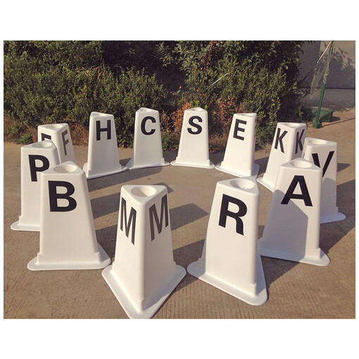 Plots de dressage - Lettres adhésives